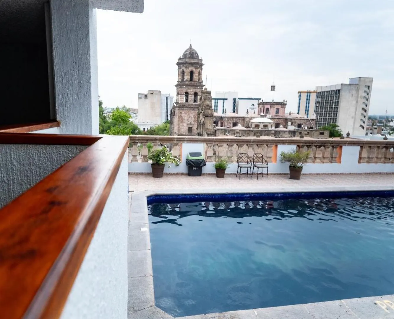 Hotel Santiago De Compostela - Guadalajara Centro Historico 4*,