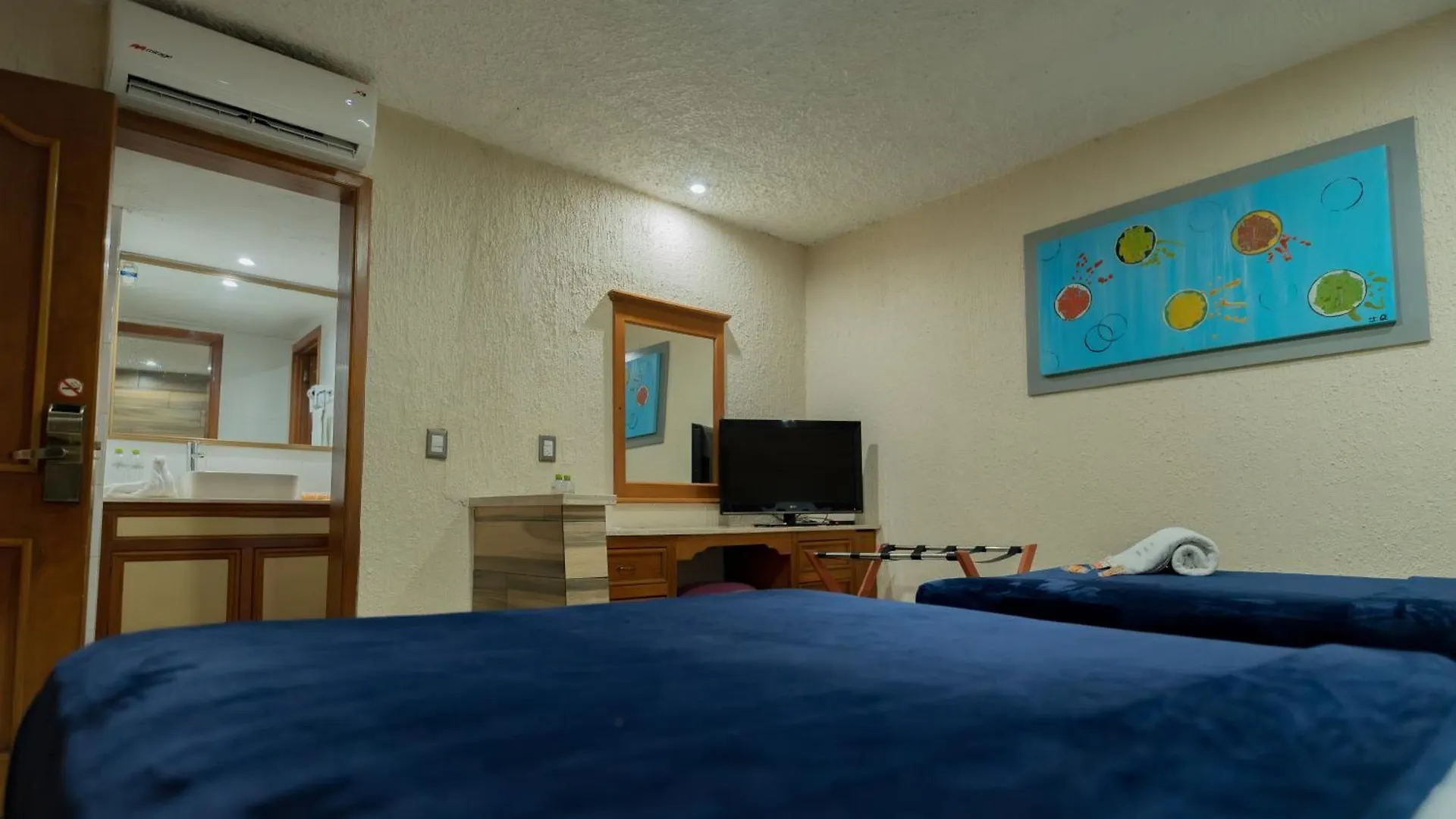 Hotel Santiago De Compostela - Guadalajara Centro Historico 4*,  Mexico