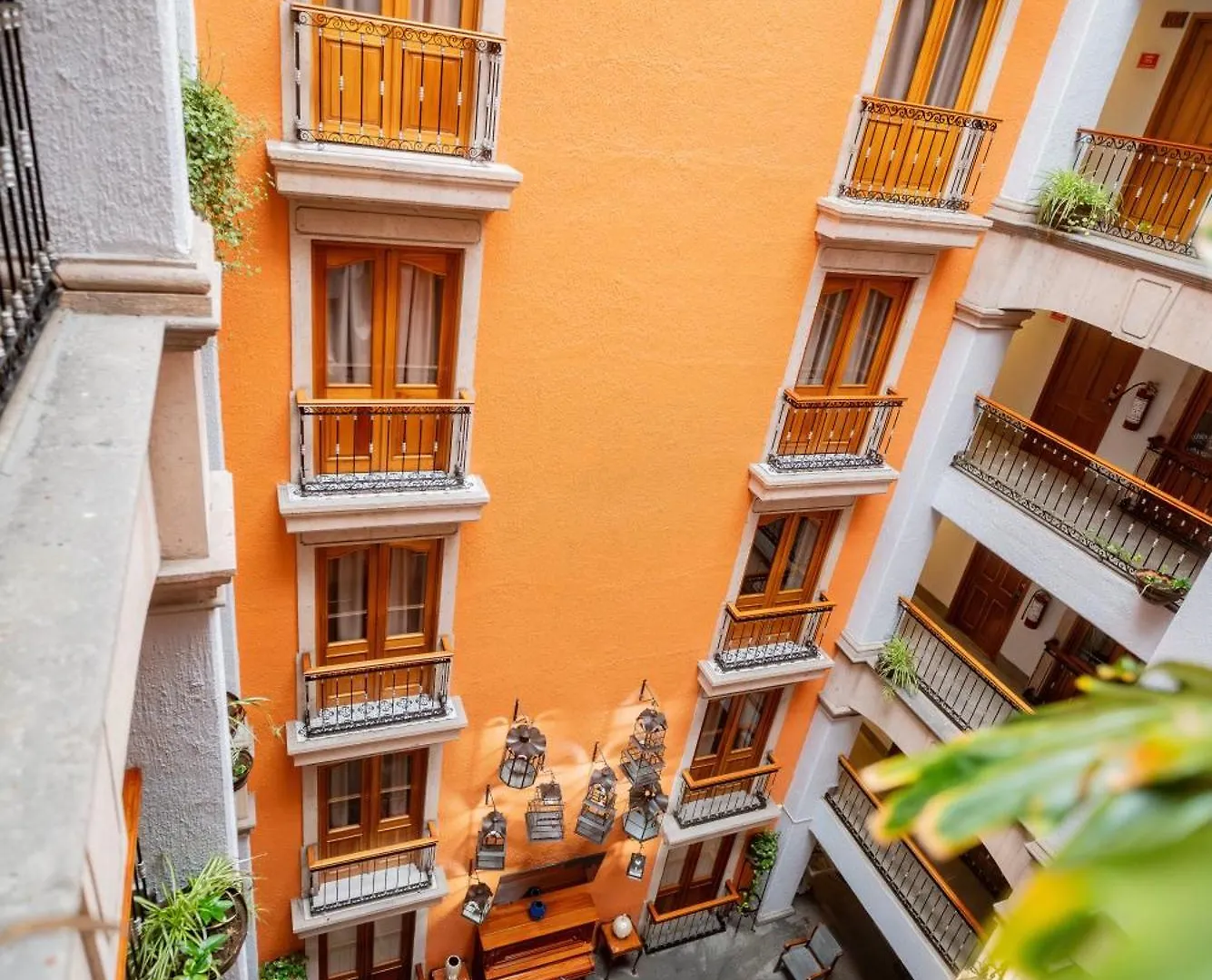 Hotel Santiago De Compostela - Guadalajara Centro Historico 4*,