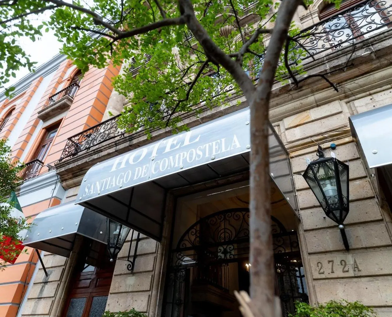 Hotel Santiago De Compostela - Guadalajara Centro Historico