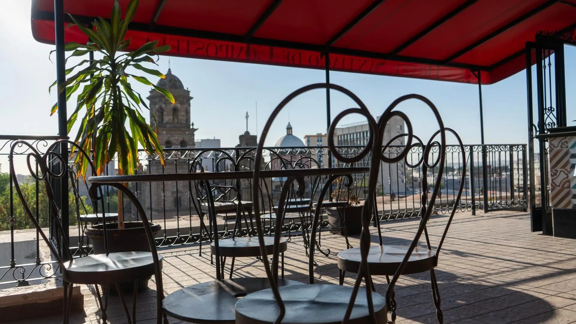 Hotel Santiago De Compostela - Guadalajara Centro Historico