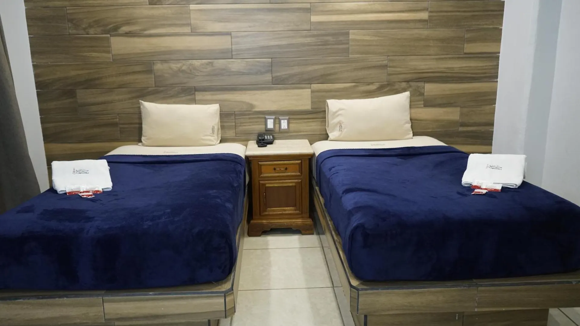 ****  Hotel Santiago De Compostela - Guadalajara Centro Historico Mexiko