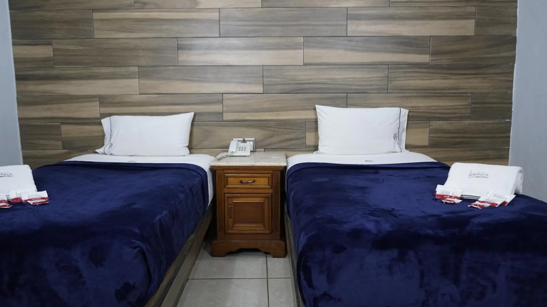 Hotel Santiago De Compostela - Guadalajara Centro Historico
