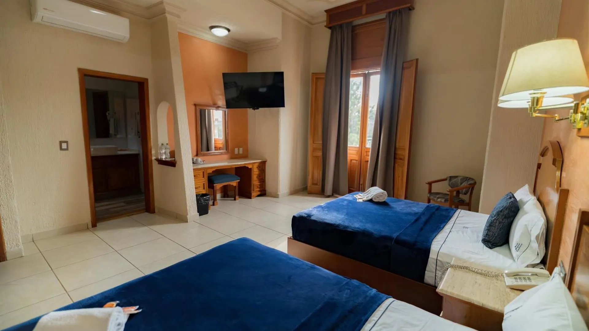 Hotel Santiago De Compostela - Guadalajara Centro Historico