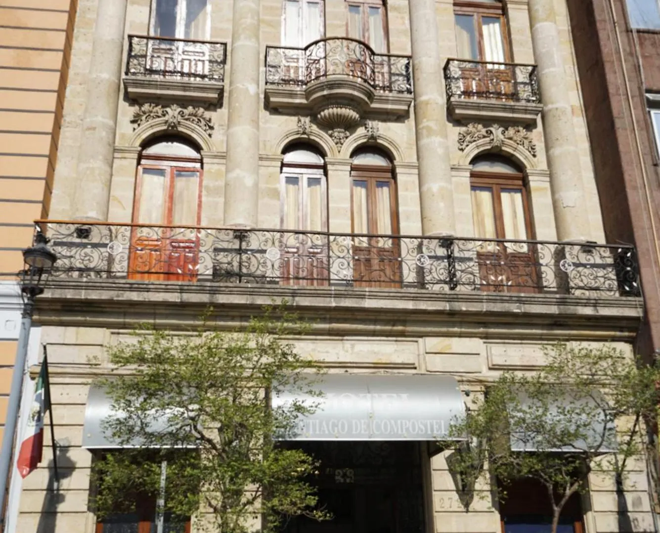 Hotel Santiago De Compostela - Guadalajara Centro Historico