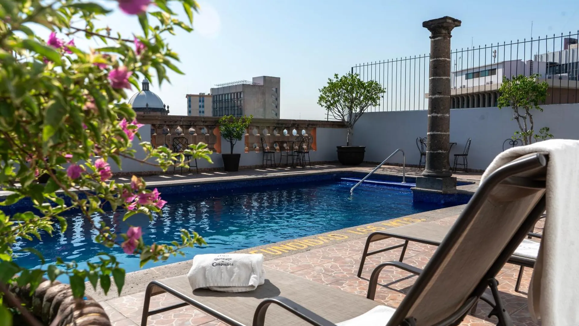 Hotel Santiago De Compostela - Guadalajara Centro Historico