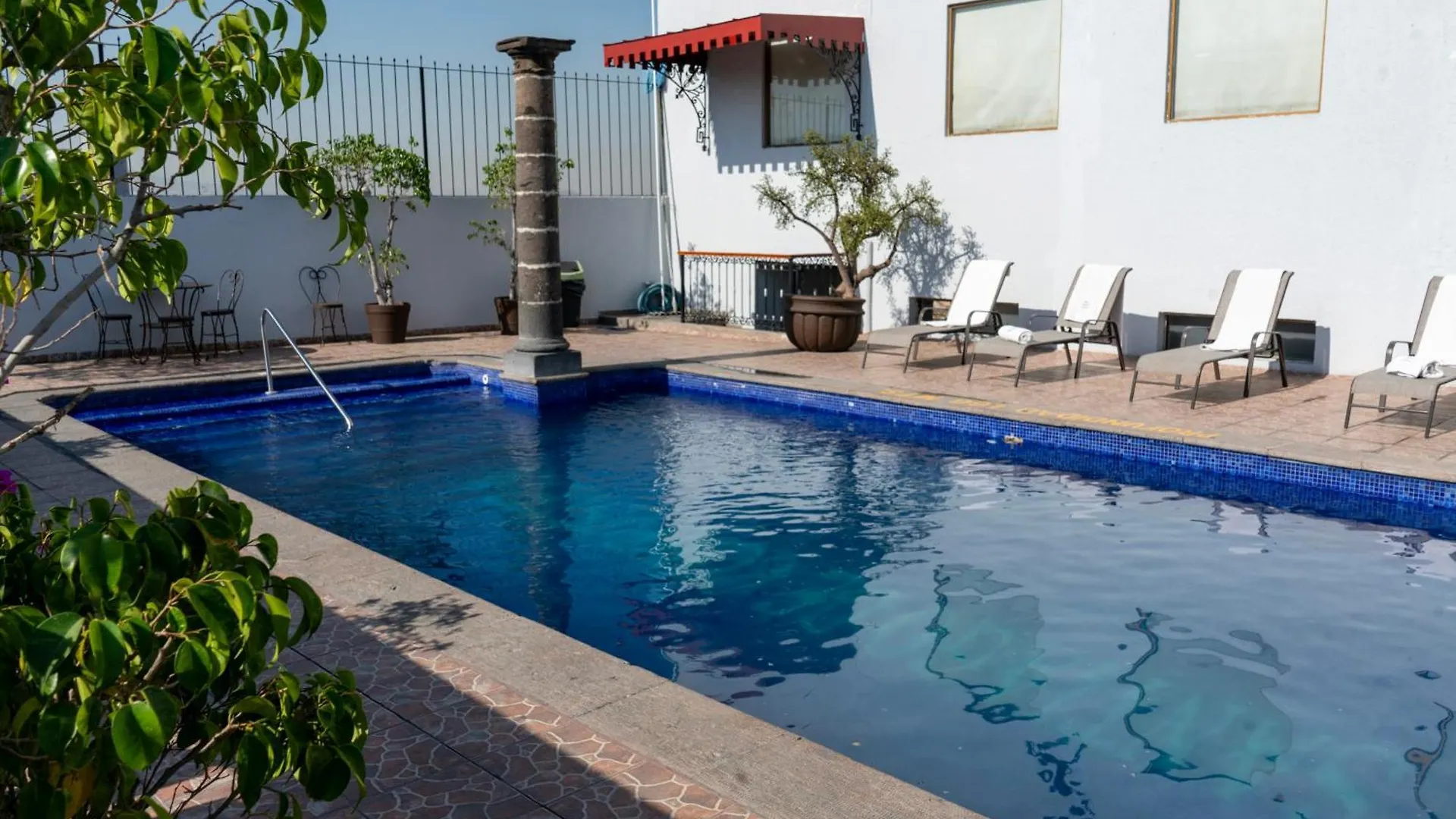 Hotel Santiago De Compostela - Guadalajara Centro Historico