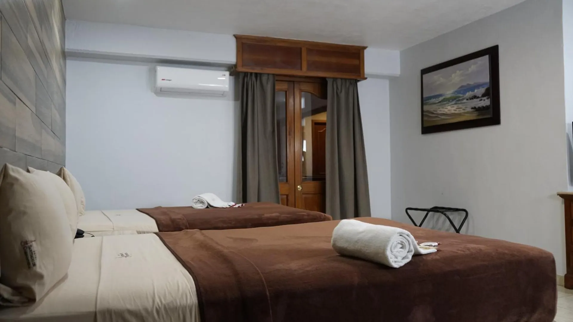 Hotel Santiago De Compostela - Guadalajara Centro Historico 4*,  Mexiko