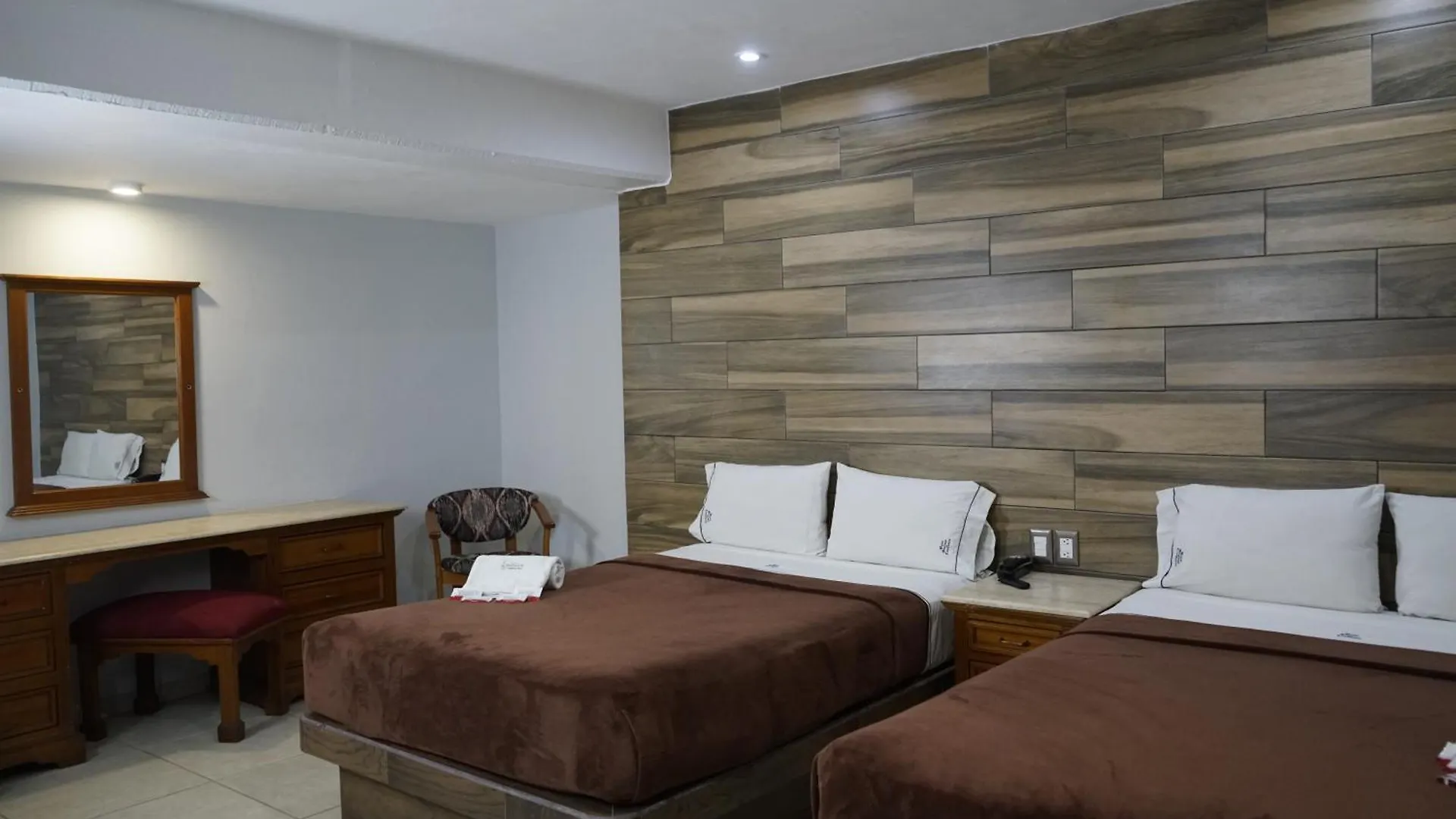 Hotel Santiago De Compostela - Guadalajara Centro Historico 4*,  Mexiko